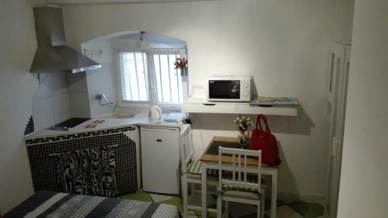 Split Studio Irisha Екстер'єр фото